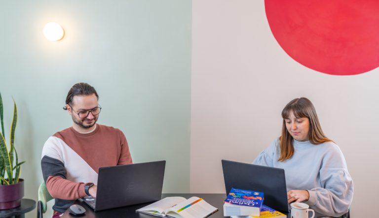 A Step-by-Step Guide to Project Management for a Language Service Provider - Portada